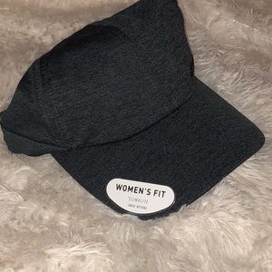 Adidas Women’s ClimaLite Adjustable Hat NWT